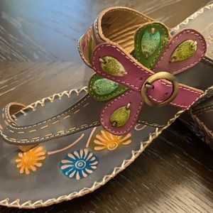 Spring Step L’Artiste gray leather colorful floral toe loop sandal Size 8.5/EU39
